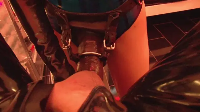 Poster: Mistress Blackdiamoond - XXL Strapon Fuck 2017 Poster: Mistress Blackdiamoond - XXL Strapon Fuck 2017