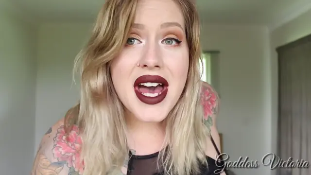 Poster: Cruel Seductress Victoria – Spit Or Swallow