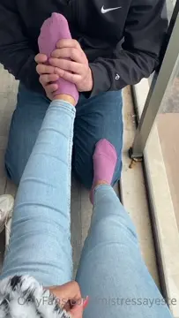 Poster: 220 mistressayeste 2021-12-23-0gxnzs2xl5et0y78hbjy2 source