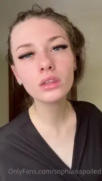 Poster: sophiaisspoiled 140320222392358352 full length