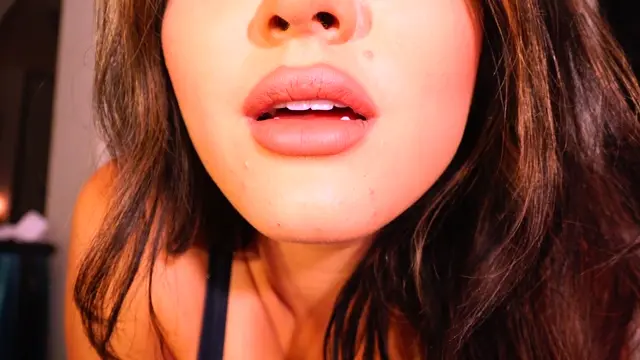 Poster: Countess Crystal Knight - Lips and Teeth Obsession Poster: Countess Crystal Knight - Lips and Teeth Obsession