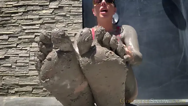 Poster: GoddessAlexandraSnow - New Zealand Mud Bath - Alexandra Snow